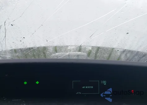 2010 Toyota Prius Iii z USA, uszkodzony, nr VIN JTDKN3DUXA5202132